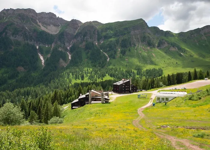Valles Vacanze - In & Out Falcade