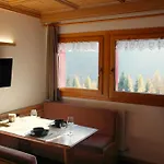 Valles Vacanze - In & Out Apartmán *