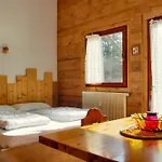 Valles Vacanze - In & Out Apartmán *