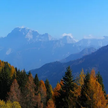 Valles Vacanze - In & Out